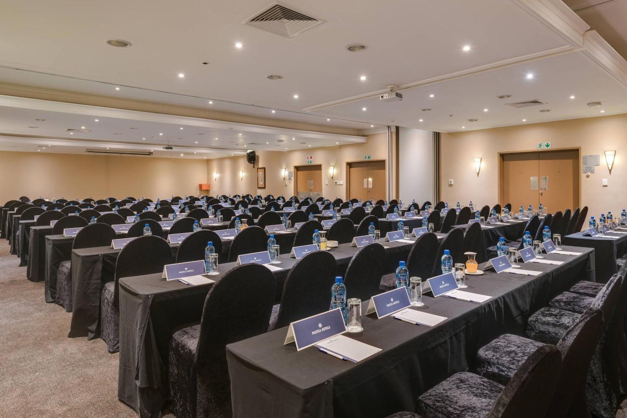 Protea Hotel By Marriott Karridene Beach Amanzimtoti Ngoại thất bức ảnh